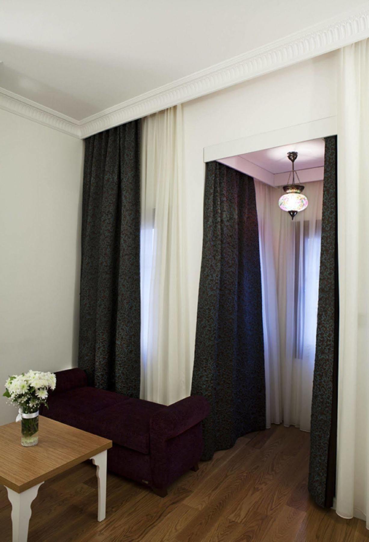 Jakaranda Hotel Istanbul Exterior photo