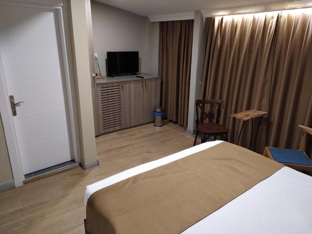 Jakaranda Hotel Istanbul Exterior photo